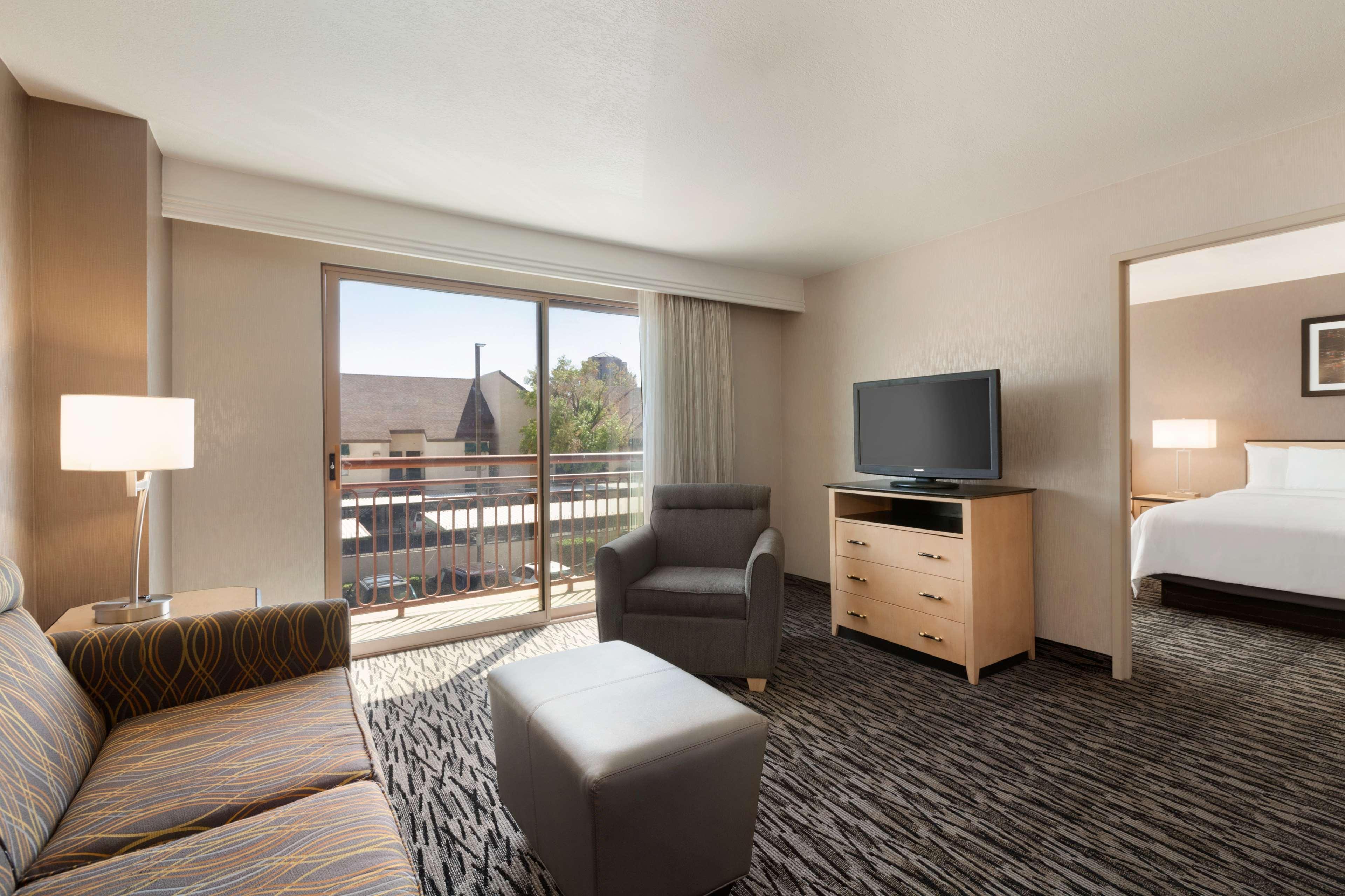 Embassy Suites By Hilton Convention Center Las Vegas Buitenkant foto