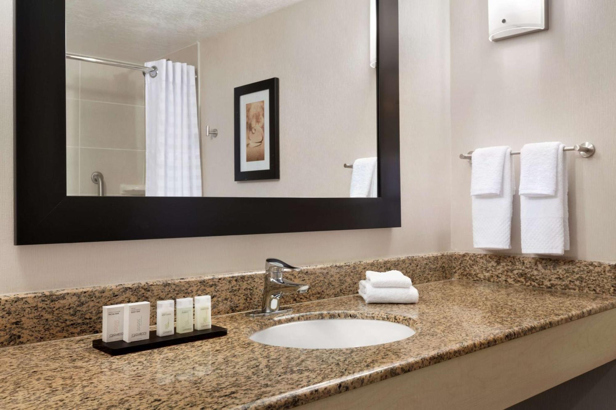 Embassy Suites By Hilton Convention Center Las Vegas Buitenkant foto